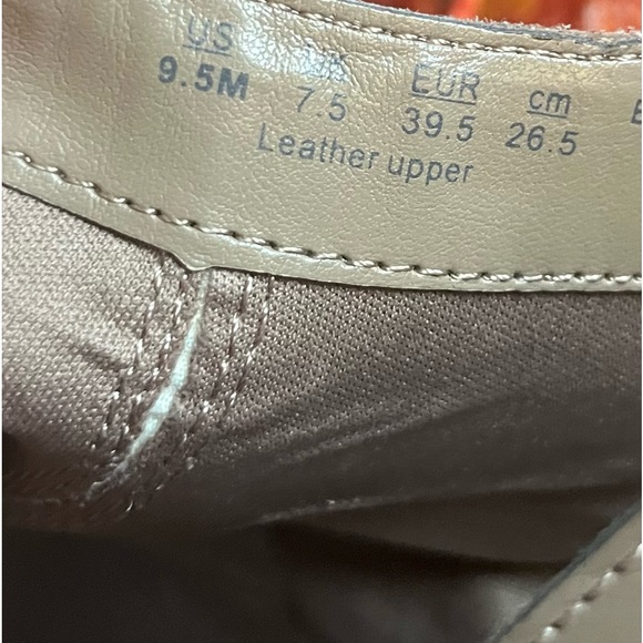 Bleecker & Bond Georgia tan suede ankle boots size 9.5 - Picture 3 of 11